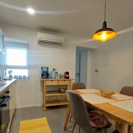 Babi شقة Baška Voda